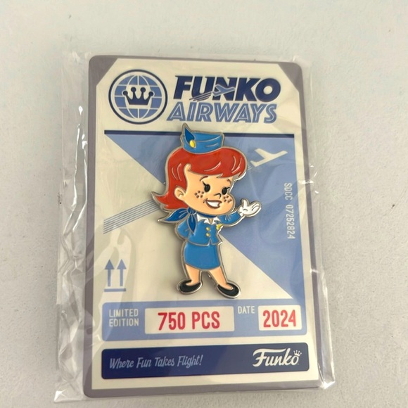 SDCC 2024 Funko Airways limited edition pin - Picture 1 of 1